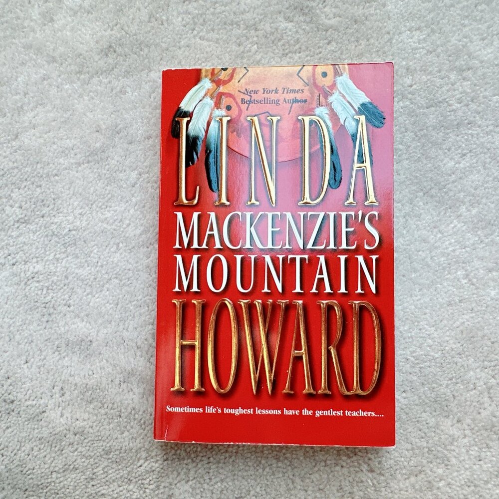 Mackenzie's Mountain by Linda Howard | Paperback Book